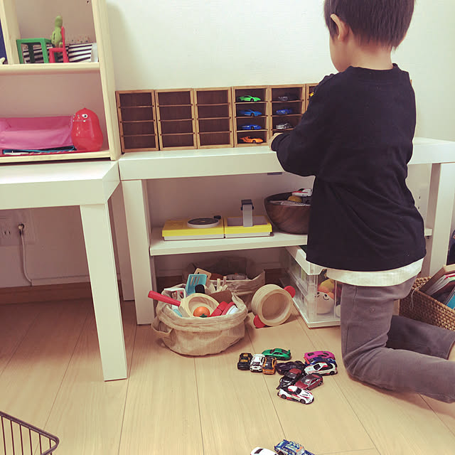 写真付きレビュー 当店ポイント5倍 Ikeaイケア Lack ラック サイドテーブル ハイグロス ホワイト ラッキーシール対応 の通販商品 口コミ情報 Roomclipショッピング