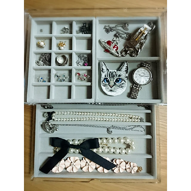 無印良品 アクリルケース用 ベロア内箱仕切 大 ネックレス用 グレーのレビュー 口コミとして参考になる投稿86枚 Roomclip ルームクリップ