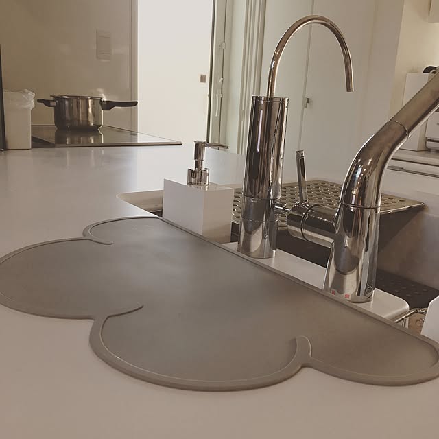 有害物質ゼロ 離乳食 ランチョンマット ベビー 子供 雲 シリコンマット 離乳食用 赤ちゃん 食器が滑らない シリコンタイプ クラウドマット 北欧 おしゃれ クラウドランチョンマット 耐熱 ゆ2のレビュー クチコミとして参考になる投稿19枚 有害物質ゼロ 離乳食 ランチョンマット ベビー 子供 雲 シリコンマット 離乳食用 赤ちゃん 食器が滑らない シリコンタイプ クラウドマット 北欧 おしゃれ クラウドランチョンマット 耐熱 ゆ2のレビュー クチコミとして参考になる投稿19枚