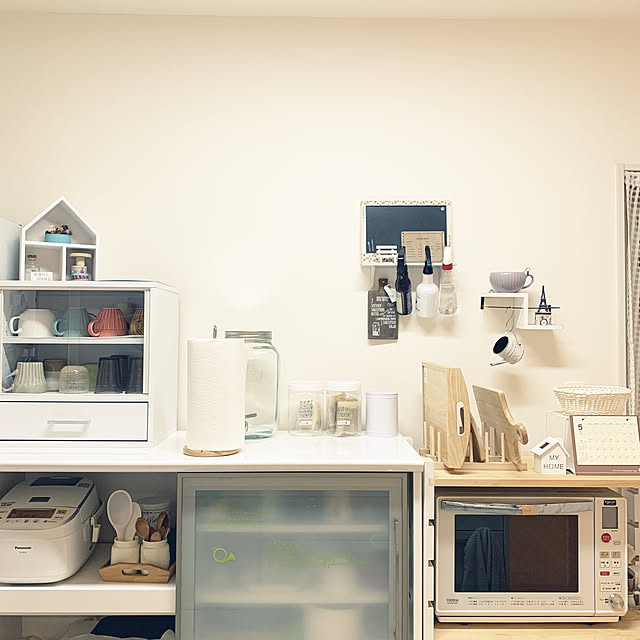 写真付きレビュー 上置き食器棚 ミニ食器棚 Kcb S45 幅45 引き戸 小さい 食器棚 一人暮らし 一人用 引き出し おしゃれ かわいい ミニ 小型 木製 事務所 給湯室 オフィス ガラス 扉 Aw S3の通販商品 口コミ情報 Roomclipショッピング