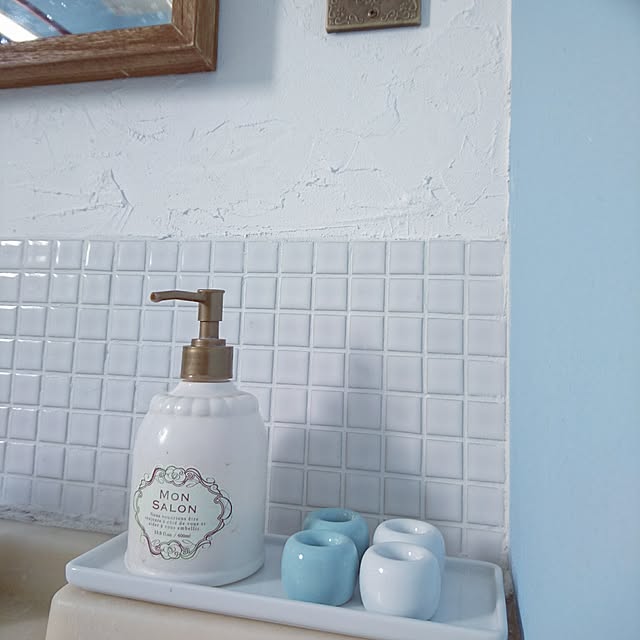 タイル モザイクタイル 目地材 抗菌タイル目地材 500g タイル専用 目地込に最適 抗菌白 白 セメント 防カビ仕様 タイルの目地埋め にokのレビュー クチコミとして参考になる投稿26枚