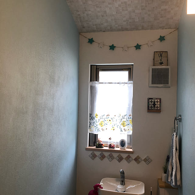 ニトリ 貼ってはがせるシール壁紙 タイル Iv のレビュー 口コミとして参考になる投稿8枚 Roomclip ルームクリップ