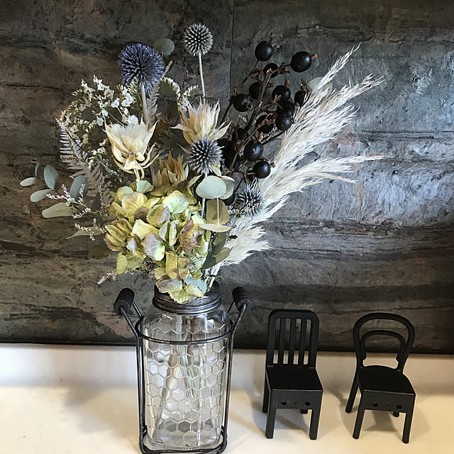 スパイス フラワーベース アイアンボトルベース Sサイズ 花瓶 花器 ガラス エアプランツ 多肉植物 ガーデン のレビュー 口コミとして参考になる投稿36枚