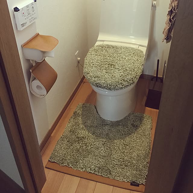 トイレマット 約60 60cm 標準 おしゃれ 北欧 ふわふわ 無地 トイレタリー マット トイレグッズ 日本製 ナチュラル シャギー カームランド ワードローブ 温水洗浄 滑り止め インテリア ギフト 正規販売店 Twr24 25 3164のレビュー クチコミとして参考になる投稿19枚