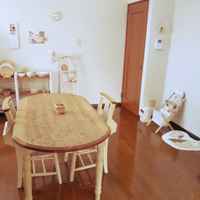 関家具 Nora Mam マム メティ ダイニングチェア Methi Dining Chair チェア ダイニングチェア フレンチ家具 フレンチカントリー フレンチスタイル家具 パイン家具 白家具 ホワイト家具 北欧家具 カントリー家具 1年保証のレビュー クチコミとして参考になる投稿2枚