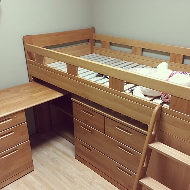 半額品 国産無垢アルダー材システムデスクベッド Earth ベッド デスク システムデスク システムベッド 国産 日本製 木製 4点セット 2段ベッド ロフトベッド 学習机 組換え自由 ベッドデスク オリジナル オススメのレビュー クチコミとして参考になる投稿1枚