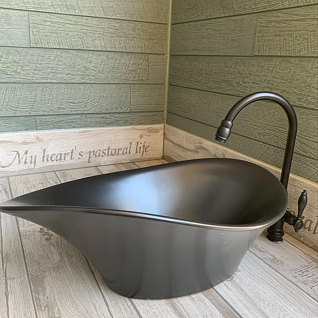 洗面ボウル おしゃれ マットブラック 陶器 大きい 手洗い鉢 置き型 オンカウンターシンク オーバーフロー無し W560 D325 H2 品番ink hのレビュー クチコミとして参考になる投稿1枚 Roomclip ルームクリップ