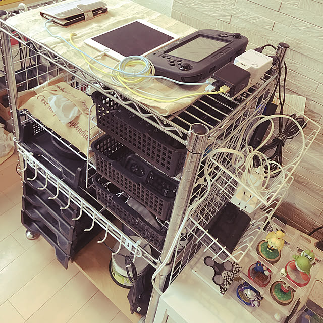 棚/ワイヤーラックDIY/結束バンドで付けただけ/100均/スチールラック/ゲーム機収納&hellip;などのインテリア実例 20171003