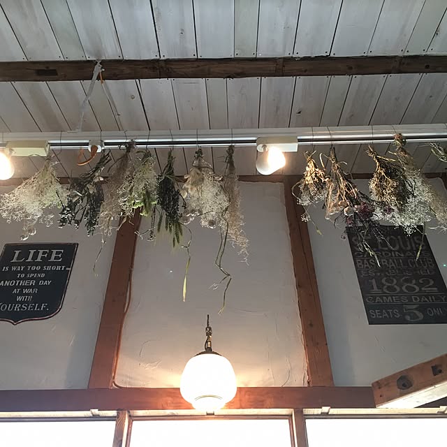 サインプレート イラスト Gentlemen Ladies トイレ サイン プレート 木製 アンティーク バリ 雑貨 リゾート ホテル バリ風 バリ島 おしゃれ デザイン 手作り ハンドメイド のレビュー クチコミとして参考になる投稿1枚