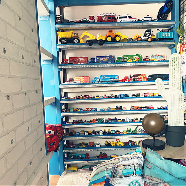 トミカ カーズ トミカ収納のまとめページ Roomclip ルームクリップ