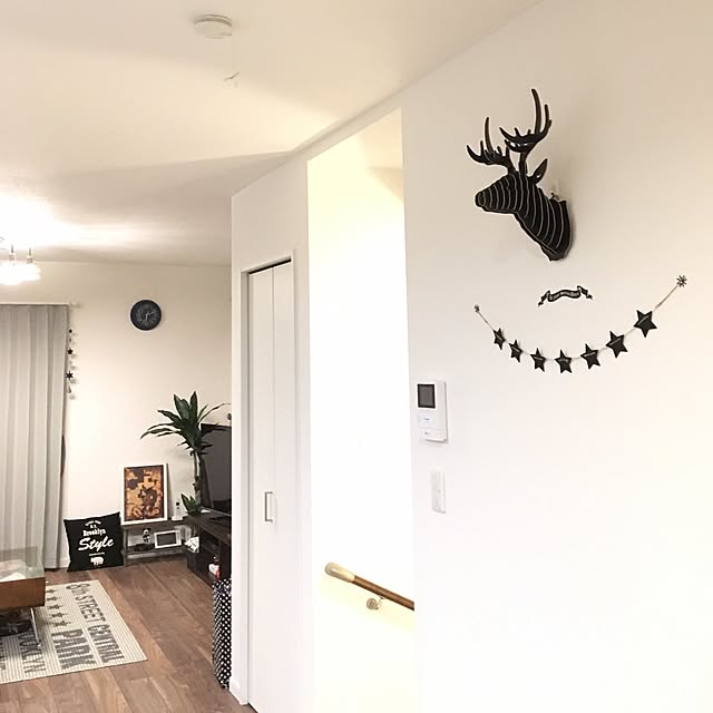 ノーブランド品 インテリア 3d 木製 鹿モデル 壁掛け 動物 野生動物 頭部 彫刻 装飾 選ぶ ブラウンのレビュー 口コミとして参考になる投稿2枚 ノーブランド品 インテリア 3d 木製 鹿モデル 壁掛け 動物 野生動物 頭部 彫刻 装飾 選ぶ ブラウンのレビュー 口コミとして参考になる投稿2枚