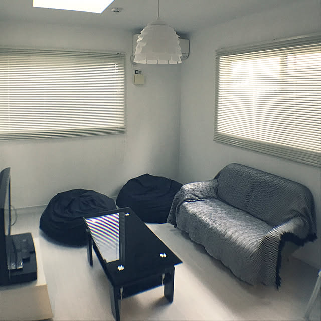 アサヒペン NEW水性インテリアカラー屋内カベ用 バニラホワイト 5Lの アサヒペン NEW水性インテリアカラー屋内カベ用 バニラホワイト 5Lの