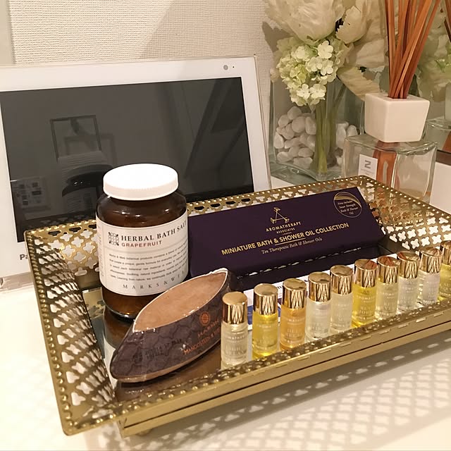 未使用品 AROMATHERAPY ASSOCIATES ミニチュア バスオイルコレクシ