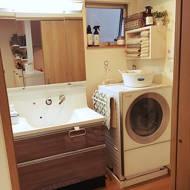 タワー Tower 洗濯機横マグネットタオルハンガー2段 ホワイト ブラック バスタオル掛け バスマット掛け 山崎実業 Yamazaki のレビュー クチコミとして参考になる投稿5枚 Roomclip ルームクリップ