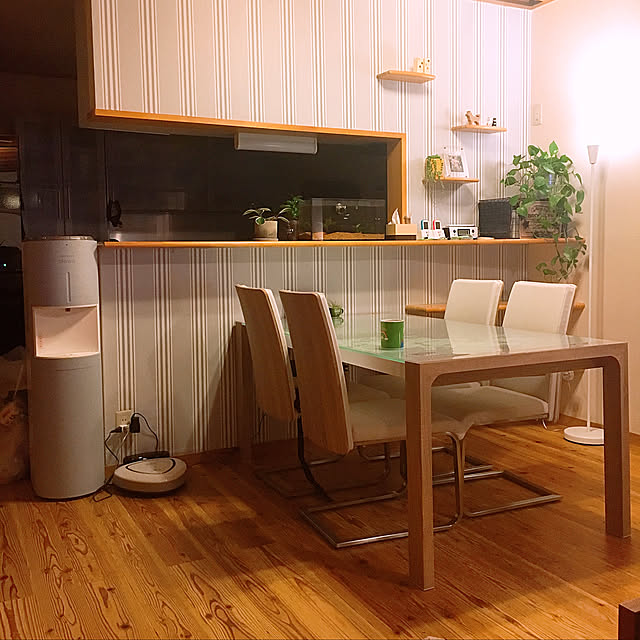 ニトリ ガラス天板が美しい伸長式ダイニングテーブルセット ダヴィンチf ダヴィンチ1525wh 配送員設置 5年保証 のレビュー 口コミとして参考になる投稿3枚 Roomclip ルームクリップ