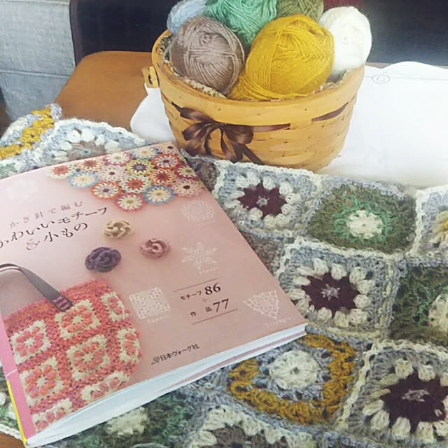 日本ヴォーグ社 かぎ針で編む かわいいモチーフ 小もののレビュー 口コミとして参考になる投稿2枚 Roomclip ルームクリップ