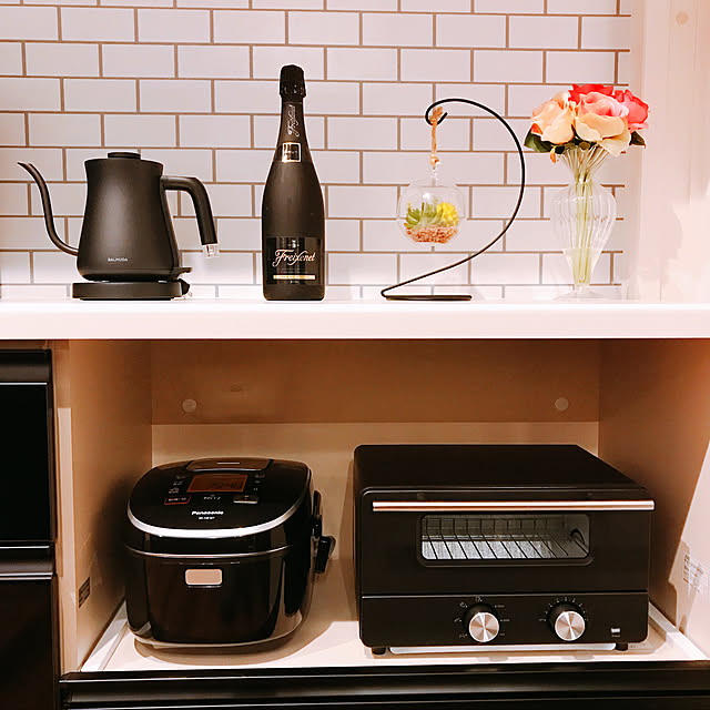 10日ポイント5倍 トースター 2枚 スチーム オーブントースター Io St001送料無料 小型 スチームトースター おしゃれ スチーム機能 オーブン トースト トースター2枚 パン Hiro スチームオーブントースター 水蒸気 ホワイト 白 ブラック 黒 朝食 パンのレビュー