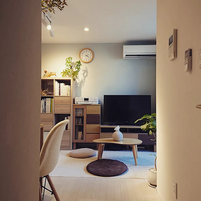 写真付きレビュー キッズ テーブル 折りたたみ 雲のかたちのキッズテーブル 折りたたみテーブル 木製 子供 子供用 机 ローテーブル センターテーブル ミニテーブル かわいい おしゃれ 天然木 突き板 収納 ナチュラル ホワイト ピンク 送料無料 エムールベビーの通販商品