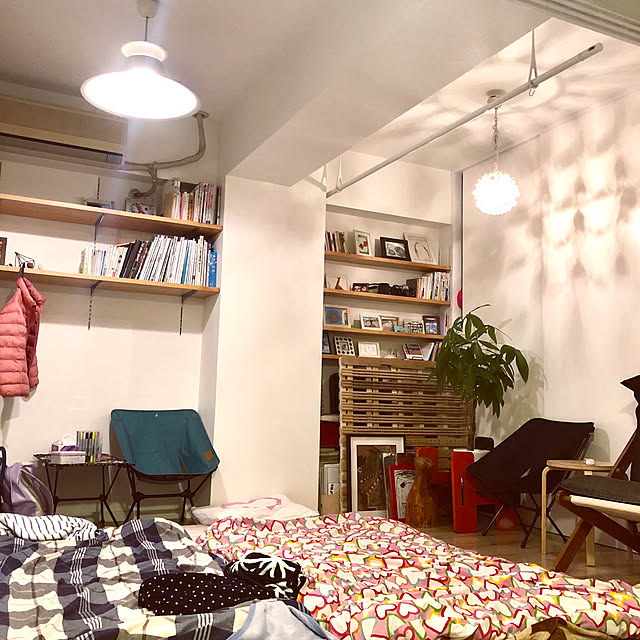 Led対応 ペンダントライト 1灯 フレッサ シャンデリア 天井照明 間接照明 アンティーク レトロ ガラス 寝室 内玄関 トイレ 子供部屋 かわいい おしゃれ 一人暮らし ダイニング用 食卓用 照明器具 ライト リビング 電気 キラキラ 玄関ライトのレビュー クチコミとして参考