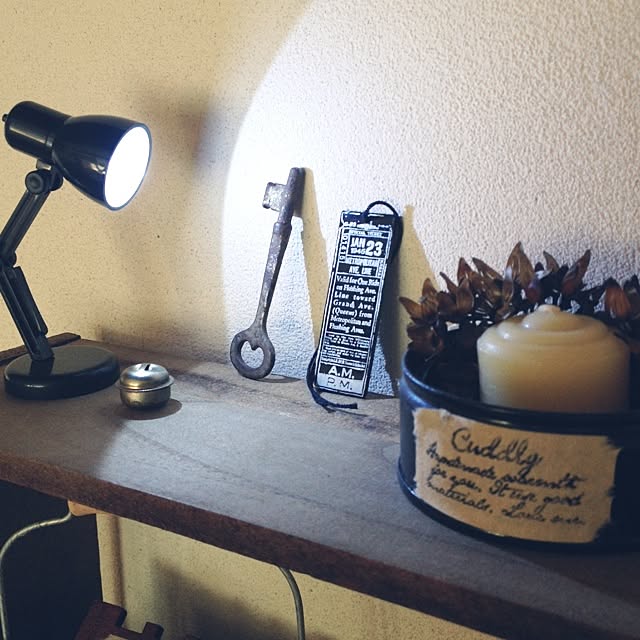 And Nちゃん素敵便 キャンドゥ And ｎちゃんのプラ版 みつろうキャンドル ドラえもんぬいぐるみの鈴 などのインテリア実例 14 10 02 19 55 39 Roomclip ルームクリップ