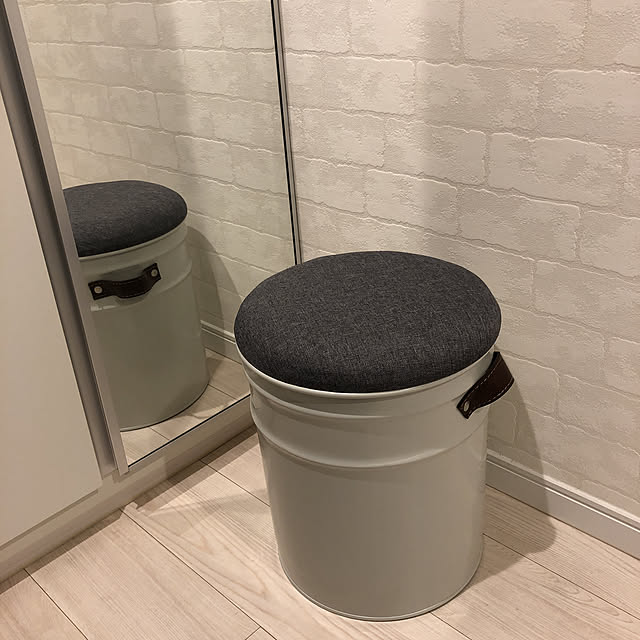 7 1より値上げします ペール缶 収納スツール 収納ボックス ふた付き 円形 Cs 31 ペール缶スツール スツール おしゃれ 椅子 背もたれなし イスのレビュー クチコミとして参考になる投稿1枚 Roomclipショッピング 7 1より値上げします ペール缶 収納スツール 収納ボックス ふた付き 円形 Cs 31 ペール缶スツール スツール おしゃれ 椅子 背もたれなし イスのレビュー クチコミとして参考になる投稿1枚 Roomclipショッピング