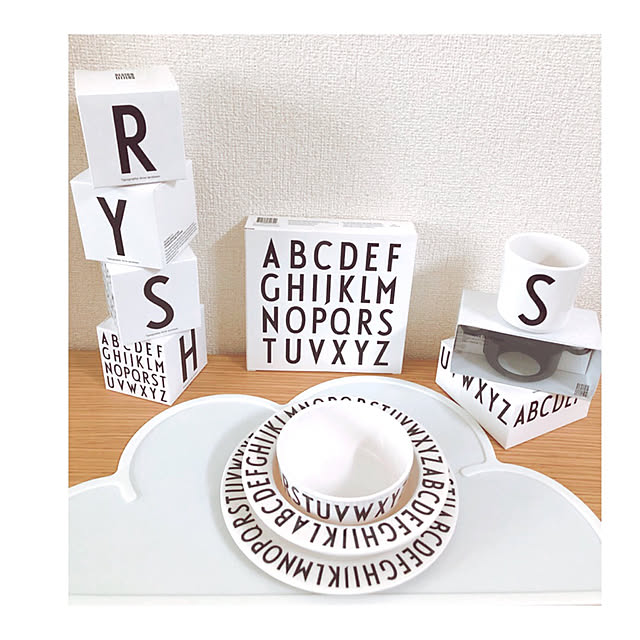 デザインレターズ Design Letters メラミンプレート Melamine Plate 北欧食器 北欧 食器 皿 メラミン食器 お皿 子供 キッズ ベビー食器 おしゃれ かわいい 出産祝い ギフト 男の子 女の子 北欧雑貨 プチギフト パーティー のレビュー クチコミとして参考になる投稿8枚