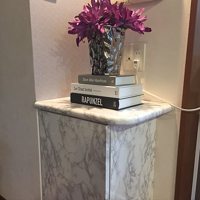 スクエア台型ツイード柄フラワーベース 花器 花瓶 おしゃれ オシャレ プレゼント 贈り物 サイズm Silver 在庫限り 再入荷なし Mirage Style Vase Ssのレビュー クチコミとして参考になる投稿2枚