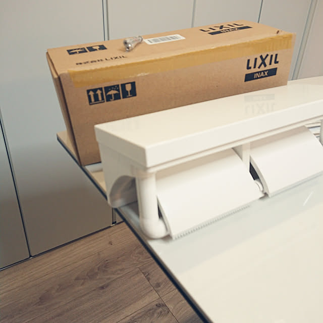 Lixil リクシル Inaxトイレ用 棚付2連紙巻器 ピュアホワイト Cf 64 Bw1のレビュー クチコミとして参考になる投稿5枚 Roomclip ルームクリップ