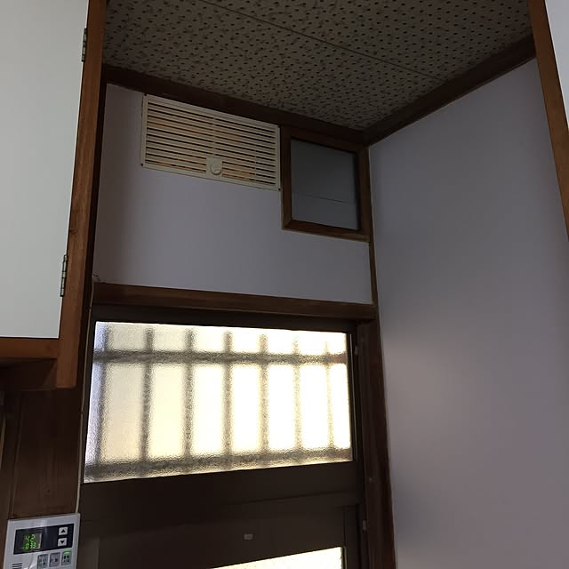 ヤヨイ化学 シールパテ 既練りタイプの内装用水性充填用パテ 4kgのレビュー クチコミとして参考になる投稿2枚 Roomclip Item