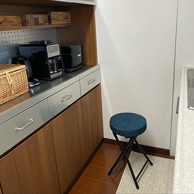 写真付きレビュー 10 ポイントバック 椅子 おしゃれ 折りたたみ スツール Otc 47送料無料 チェア 北欧 アンティーク クッション 収納 丸椅子 丸イス 丸いす いす 折りたたみチェア 折りたたみ椅子 在宅ワーク テレワーク 玄関 リビング 子供 かわいい Iris03 Dl の