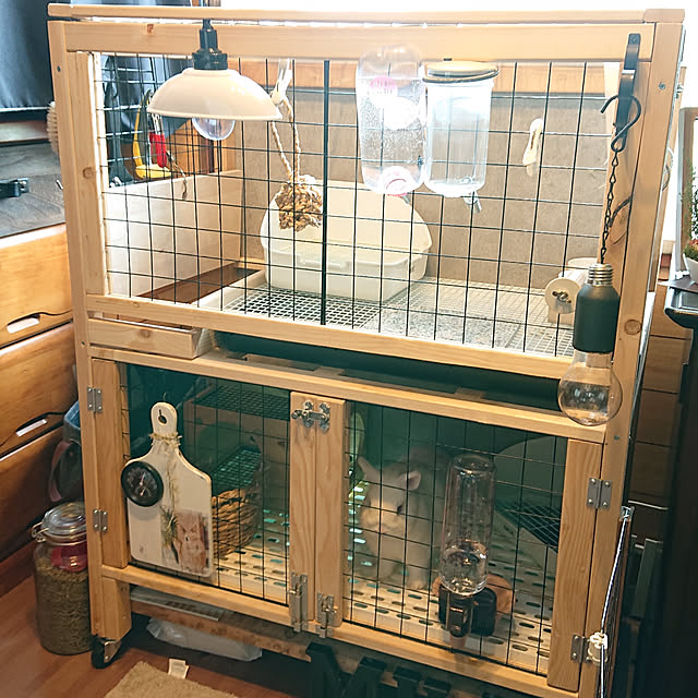 ドイツkerbl 室内でも屋外でも使えるラビットケージです ドイツkerbl社ラビットケージ スモールアニマルハッチ インドアデラックス2ストーリー うさぎ ラビット ハムスター フェレット 小動物 屋外用 屋内用 学校 幼稚園 のレビュー クチコミとして参考になる投稿1枚