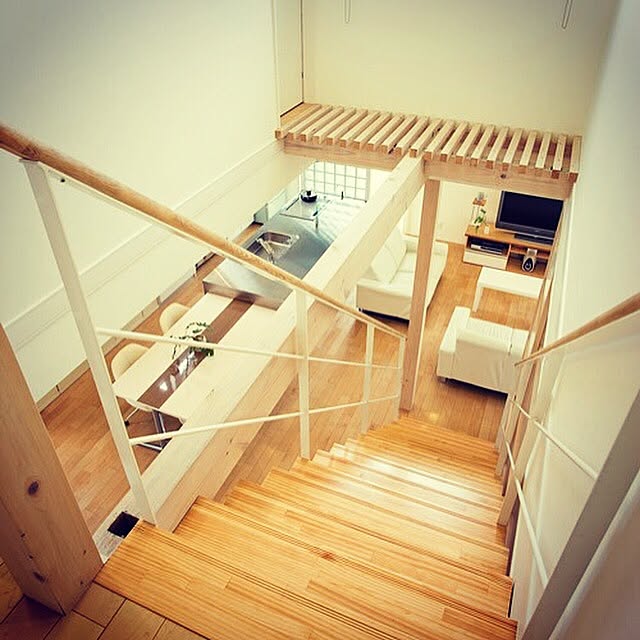 リビング 吹抜け 階段 化粧梁 吹き抜けのある家 などのインテリア実例 15 06 28 19 50 50 Roomclip ルームクリップ