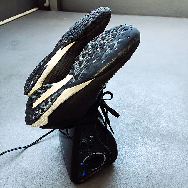 人気激安 ツインバード 靴乾燥機 シューズドライヤー コンパクト 上履き 革靴 ブラウン SD-4546BR 除湿機