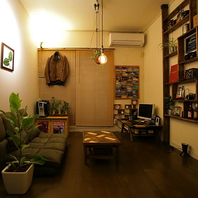 部屋全体/メンズ部屋/6畳ワンルーム/カフェ風インテリア/観葉植物/賃貸DIY&hellip;などのインテリア実例 20170528 2038