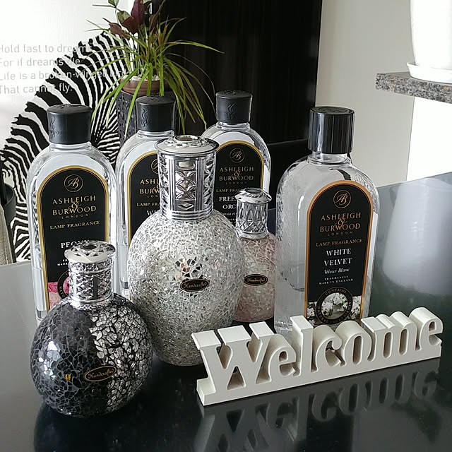 正規品 アシュレイ バーウッド フレグランスランプ Lサイズ シューティングスター Ashleigh Burwoodのレビュー クチコミとして参考になる投稿5枚 Roomclip Item