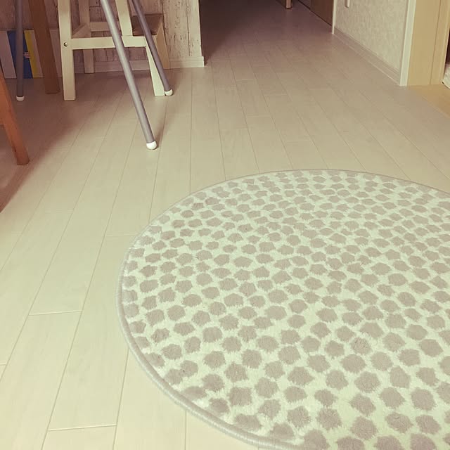 写真付きレビュー Ikea イケア Flong ラグ パイル短 ホワイト グレー 生活雑貨 リビング 玄関 マット 輸入の通販商品 口コミ情報 Roomclipショッピング