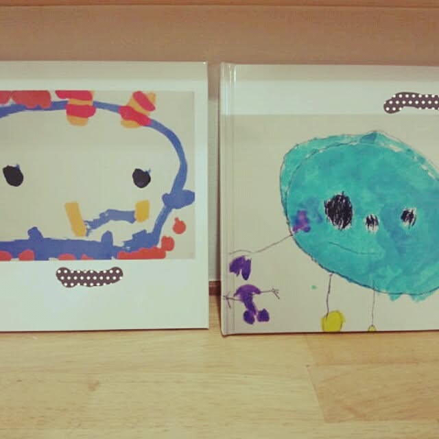 机 子供の物 思い出の品 こどもの絵 フォトブック インテリアじゃなくてすみません のインテリア実例 14 03 27 21 01 57 Roomclip ルームクリップ 机 子供の物 思い出の品 こどもの絵 フォトブック インテリアじゃなくてすみません のインテリア実例 14 03 27 21 01 57 Roomclip ルームクリップ