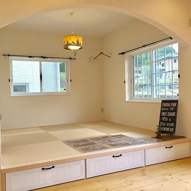 照明 北欧の森 ペンダントライト ペンダントランプ 間接照明 照明器具 天井照明 Led対応 木製シェード 天然木 おしゃれ オシャレ 動物 アニマル 絵 子供部屋 和室 Led 北欧 リビング 寝室 6畳 8畳 和風 和室 洋室 影絵 可愛い かわいい カフェのレビュー クチコミとして 照明 北欧の森 ペンダントライト ペンダントランプ 間接照明 照明器具 天井照明 Led対応 木製シェード 天然木 おしゃれ オシャレ 動物 アニマル 絵 子供部屋 和室 Led 北欧 リビング 寝室 6畳 8畳 和風 和室 洋室 影絵 可愛い かわいい カフェのレビュー クチコミとして