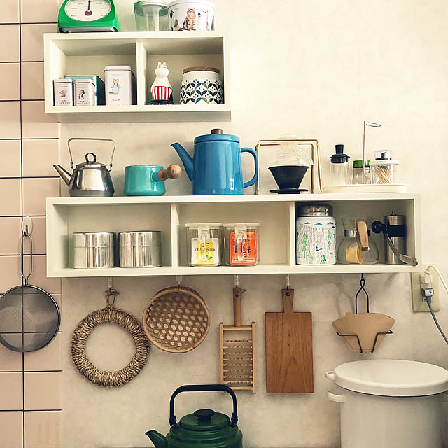 Syuroシュロ ブリキ製 収納ボックス 丸缶lサイズ 日本製 手作り 入れ物 茶筒 収納ボックス レトロ インダストリアル のレビュー クチコミとして参考になる投稿6枚