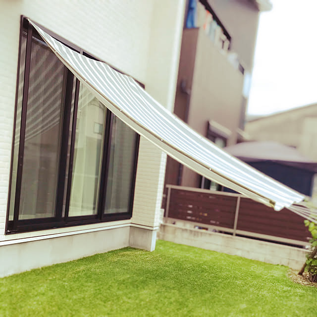 日よけ シェード 195 300cm スクリーン オーニング サンシェード ベランダ 撥水 雨よけシェード 3m 大きいサイズ 大型 防水 ウオーターブロック 目隠し 紫外線 Uv対策 省エネ 節約 節電 洋風 タープ おしゃれ 日除けシェード 樅 21aprのレビュー クチコミとして