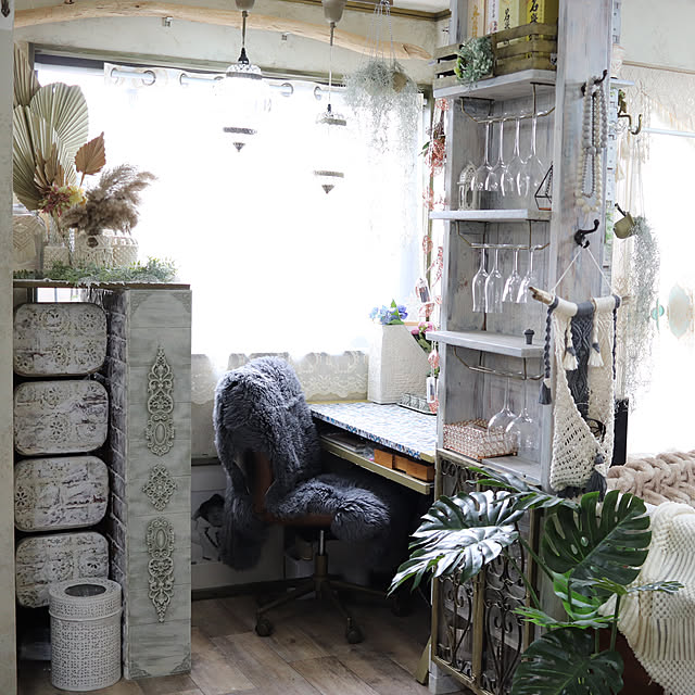 アルミのマガジンスタンド おしゃれ インテリア オシャレ ファイルスタンド ファイルボックス ボックスファイル アジアン雑貨 マガジンラック 収納 マガジンファイル マガジンボックス ブックスタンド ナチュラル 卓上 デスク アジア雑貨 バリ雑貨 105 のレビュー