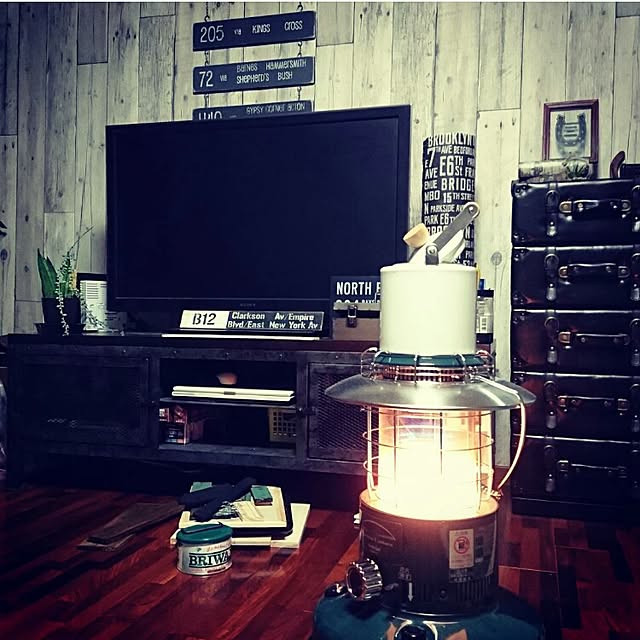 写真付きレビュー】TVボード テレビボード TV台 テレビ台 ローボード 幅140cm ベラードテレビボード BERARD TV BOARD 140 ビメイクス BIMAKES パイン材 無垢材 アイアン ナチュラル ブラウン 完成品 木製 収納家具 ヴィンテージ インダストリアル 【送料無料】の通販商品 ... 写真付きレビュー】TVボード テレビボード TV台 テレビ台 ローボード 幅140cm ベラードテレビボード BERARD TV BOARD 140 ビメイクス BIMAKES パイン材 無垢材 アイアン ナチュラル ブラウン 完成品 木製 収納家具 ヴィンテージ インダストリアル 【送料無料】の通販商品 ...