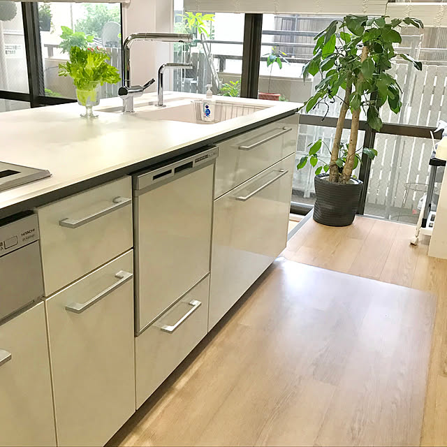 写真付きレビュー】キッチンマット 拭ける 240×80 防水 撥水 滑り止め クリアマット 台所 透明 フローリング 傷防止 床暖房の通販商品口コミ情報 | RoomClipショッピング 写真付きレビュー】キッチンマット 拭ける 240×80 防水 撥水 滑り止め クリアマット 台所 透明 フローリング 傷防止 床暖房の通販商品口コミ情報 | RoomClipショッピング