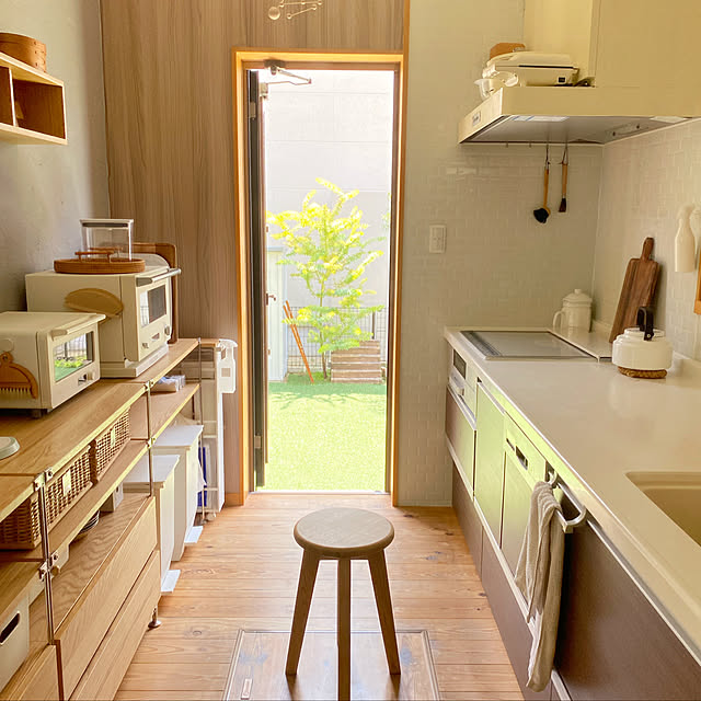 写真付きレビュー 丸椅子 木製 木製スツール 栗の木 丸型スツール スツール無垢材 ウッドスツール おしゃれ 北欧 韓国インテリア 丸椅子 フラワースタンド キッチンスツール 木製椅子 ウッドチェア サイドテーブル アンティーク ディスプレイスツールの通販商品 口コミ