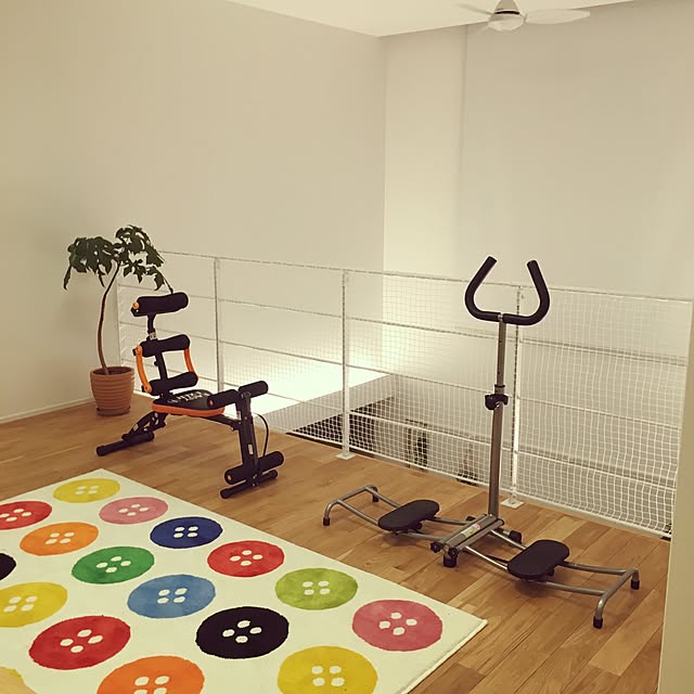 部屋全体/筋トレマシーン/シーリングファン/こどもと暮らす/観葉植物/照明&hellip;などのインテリア実例 20161231 1824