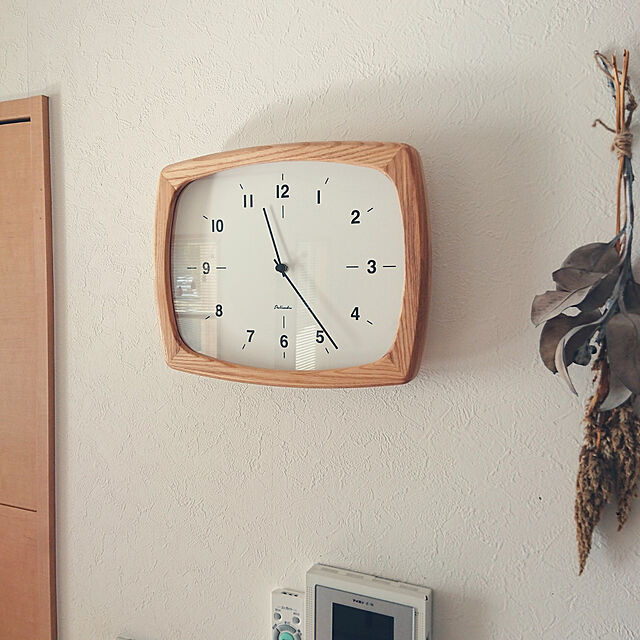 Niffer ニフェル 電波時計 壁掛け時計 木製 かわいい 北欧 おしゃれ ...