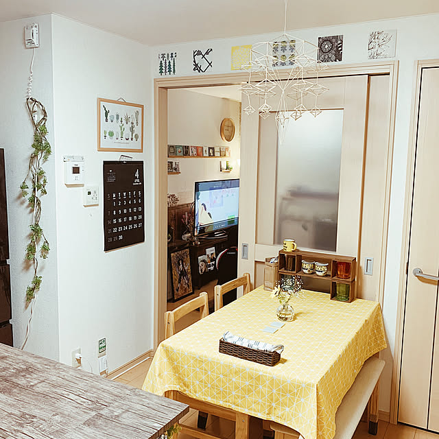 Meioro Meioro 防水 テーブルクロス レース 北欧風 1枚物 コットン リネン 撥水 テーブルカバー おしゃれ インテリア用品 多用途 パーティー ダイニング キッチン 装飾 130 180 イエロー のレビュー 口コミとして参考になる投稿5枚 Roomclipショッピング