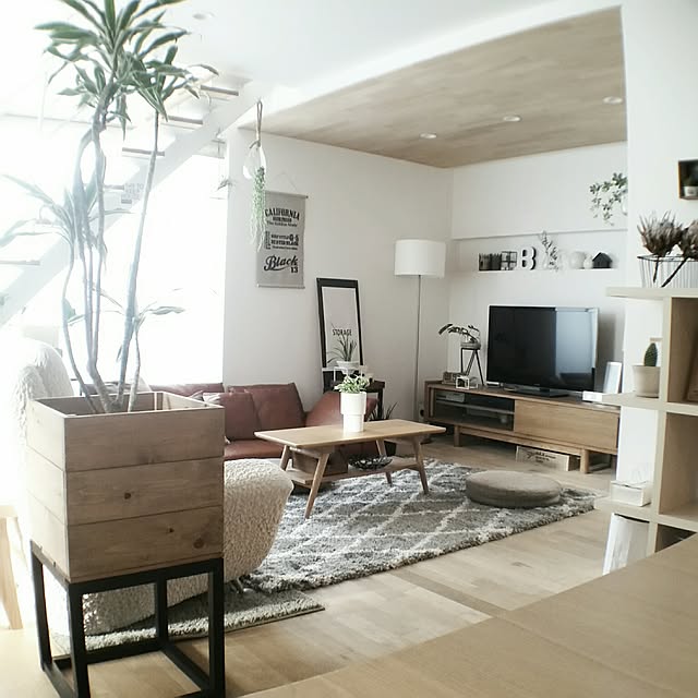 Momo Natural モモナチュラル シャギーラグのまとめページ Roomclip ルームクリップ