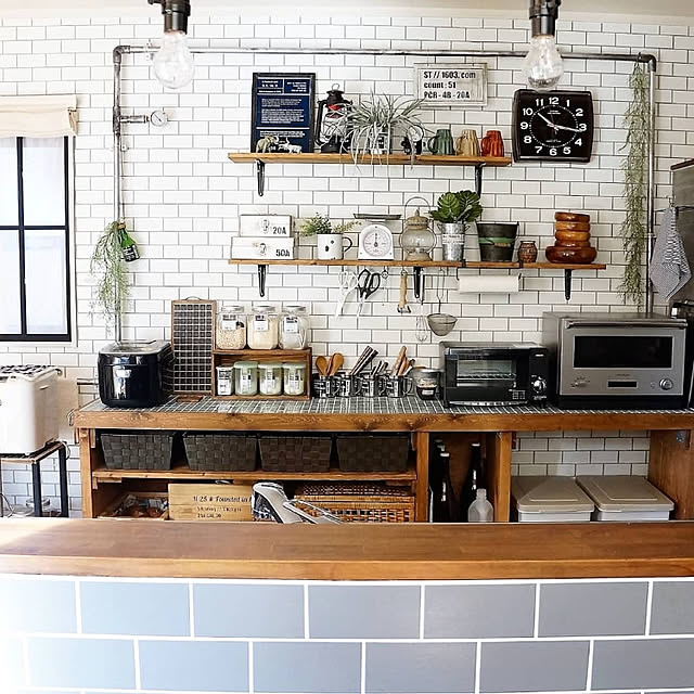 写真付きレビュー 25ミリ角タイル レトロモザイク 昭和レトロ 昔ながらのモザイクタイル 美濃焼タイル インテリ キッチン サイドボード Diy コバルト グレー色 艶あり 磁器質 Nシリーズ 25mm角 コバルト グレー色 N 12 の通販商品 口コミ情報 Roomclipショッピング