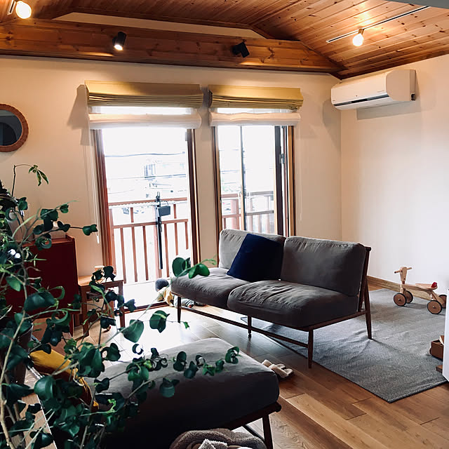 写真付きレビュー P5倍 10 7 9 59迄 北欧 ラグ ヘリンボン 130 185cm Cucan メゾンドレーヴ Maison De Reve 韓国インテリア ラグ おしゃれ ラグ 洗える ラグ 秋冬 オールシーズン 無地 ヘリンボーン グレー ベージュ 滑り止め 耐熱 ラグマット おしゃれ カーペット 写真付きレビュー P5倍 10 7 9 59迄 北欧 ラグ ヘリンボン 130 185cm Cucan メゾンドレーヴ Maison De Reve 韓国インテリア ラグ おしゃれ ラグ 洗える ラグ 秋冬 オールシーズン 無地 ヘリンボーン グレー ベージュ 滑り止め 耐熱 ラグマット おしゃれ カーペット